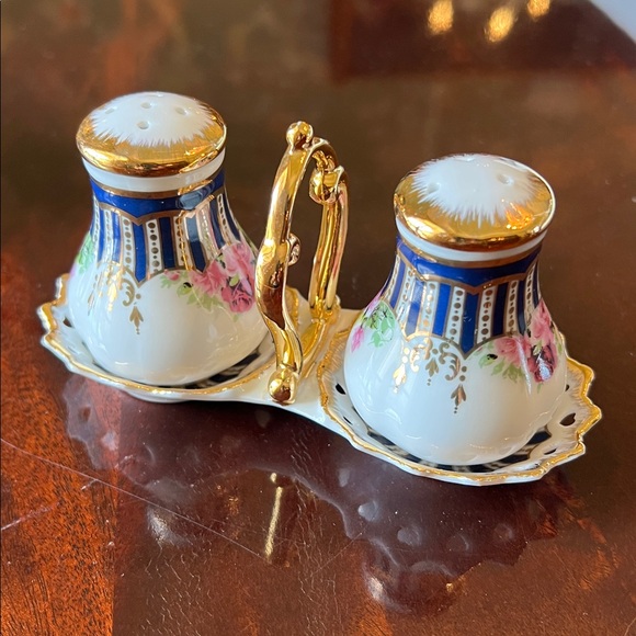 Antique Phai’s  Sugar Bowl and Salt/Pepper Server - Picture 6 of 8